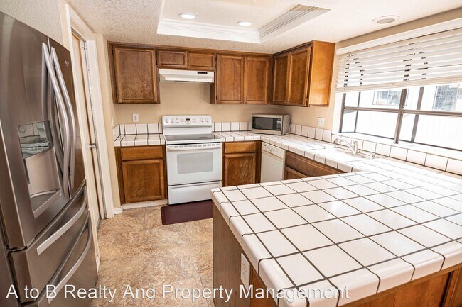 Building Photo - 3 br, 2.5 bath House - 146 Monte Villa Ct
