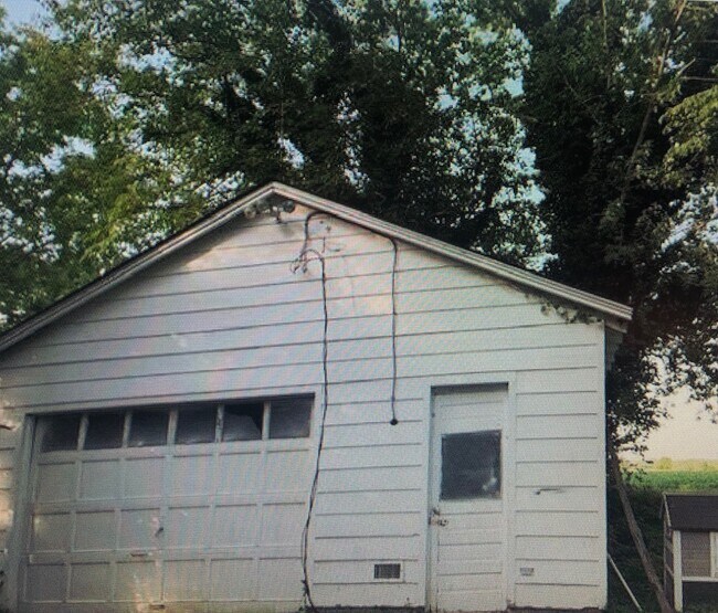 Building Photo - 1028 Ye Greate St