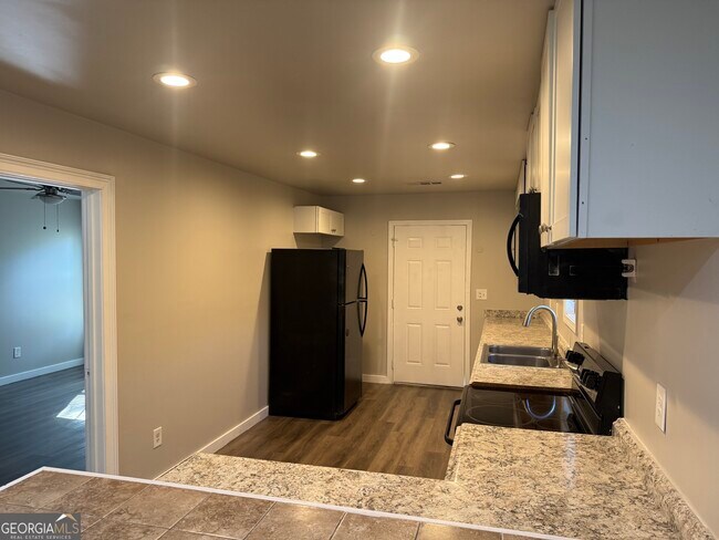 Foto del edificio - 324 Adams St