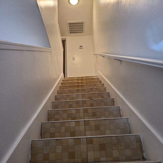 Building Photo - 1405 Pacific St