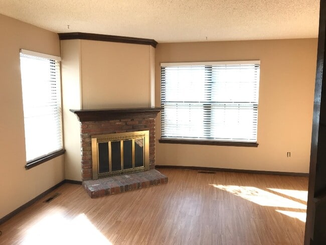 Photo - 6941 S Knolls Way Townhome