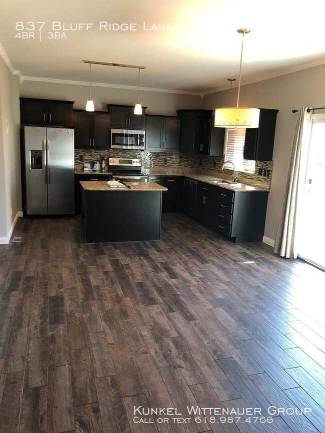 Building Photo - 837 Bluff Ridge Ln