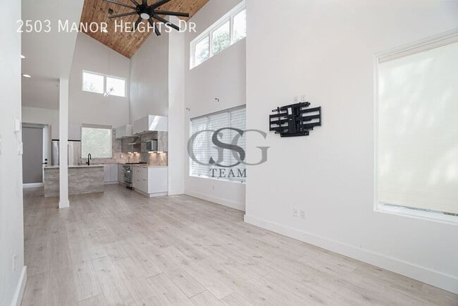 Photo - 2503 Manor Heights Dr- House