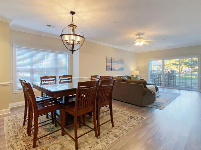 Foto del edificio - 4880 Dahlia Ct