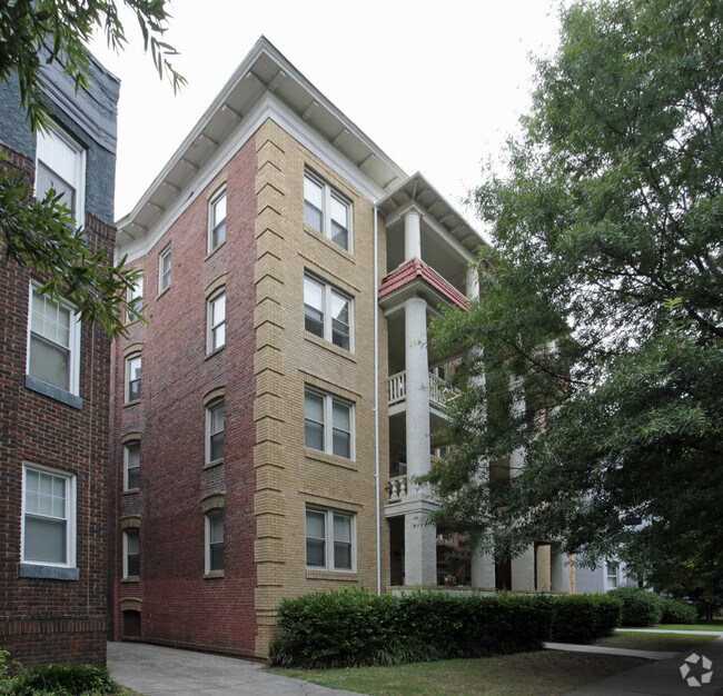 Ravenwood Apartments Norfolk, VA