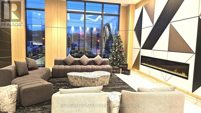 Photo du bâtiment - 204 Burnhamthorpe Rd E