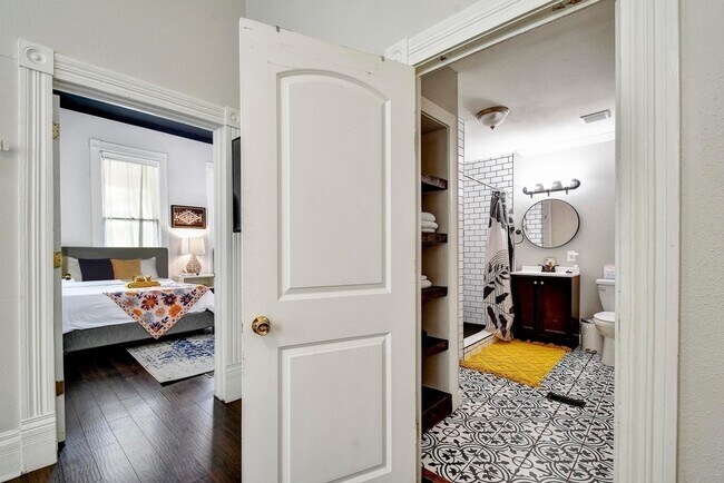 Foto del edificio - 319 E Courtland Pl