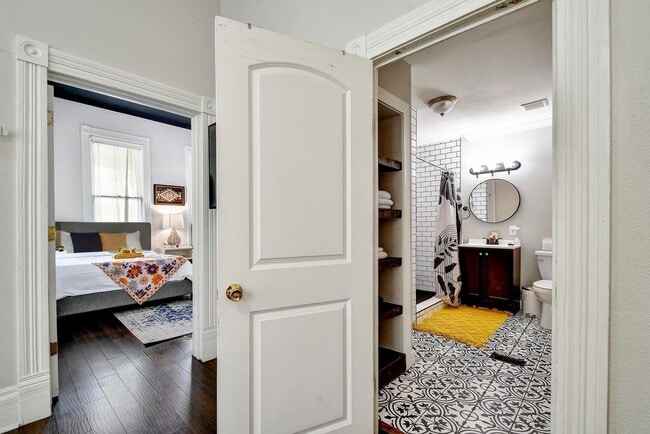 Foto del edificio - 319 E Courtland Pl