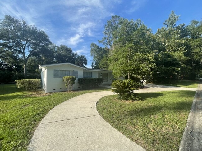 Foto del edificio - Close to Campus - Sub-Lease