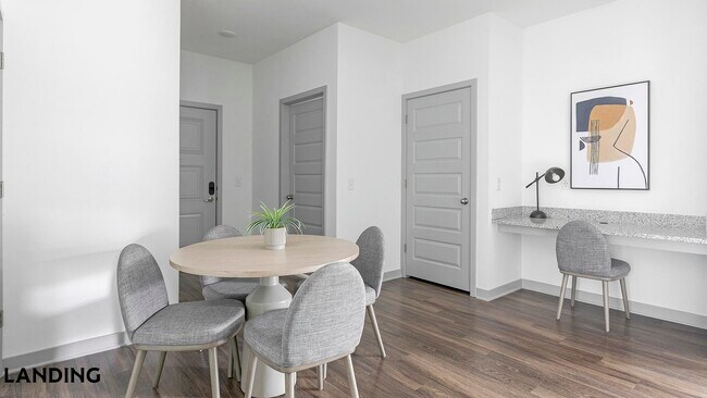 Foto del edificio - 100 Wildwood Ct