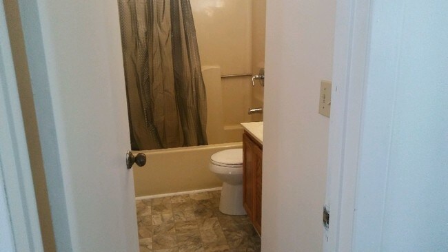 Building Photo - 721 W Casey Dr