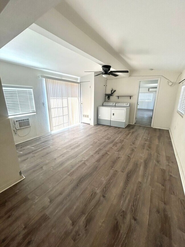 Foto del edificio - Charming 3 bedroom 1 Bathroom Apartment