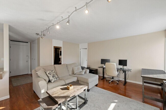 Foto del edificio - 19 S 1st St