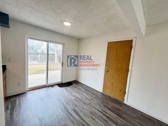 Foto del edificio - 16921 E Stanford Ave