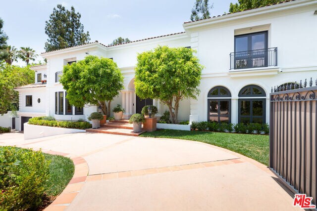 Building Photo - 1720 Green Acres Dr