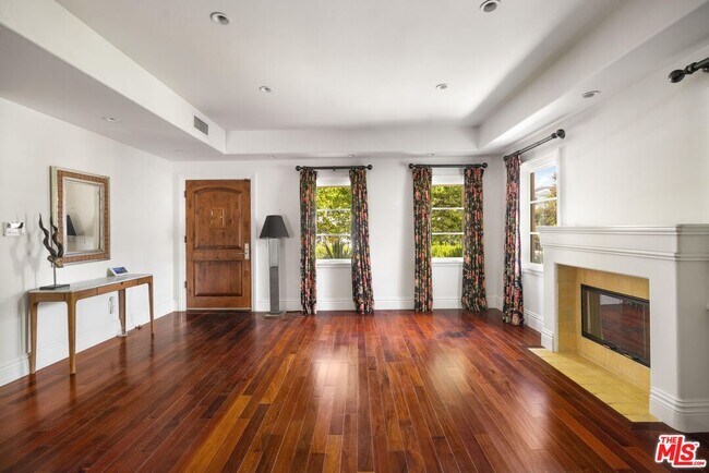 Foto del edificio - 758 N Almar Ave