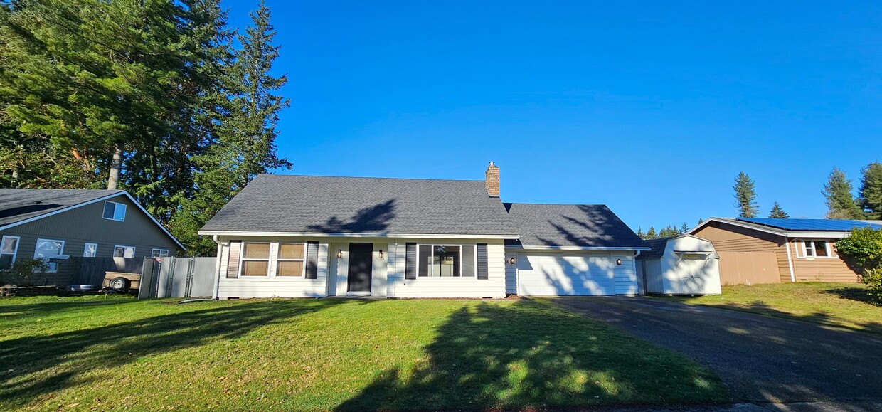 Primary Photo - Two-Story in Parkwood