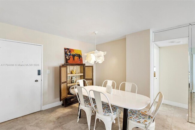 Building Photo - 5555 Collins Ave