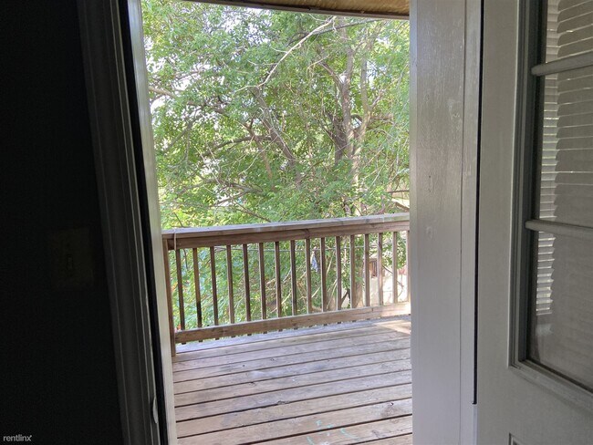 Foto del edificio - 2 br, 1 bath 4plex - 5226 Tennessee Avenue 2