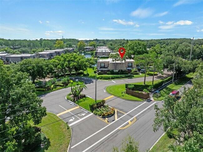 Building Photo - 15319 W Pond Woods Dr