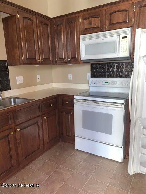 Building Photo - 212 Carolyns Mill Pl