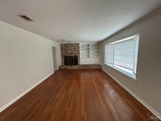 Building Photo - 3840 Dunwoody Dr