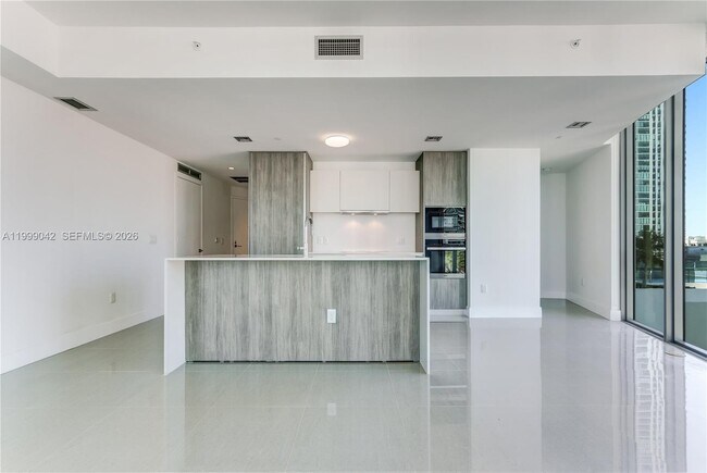 Foto del edificio - 2900 NE 7th Ave