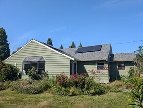 Building Photo - 1740 Marine Dr