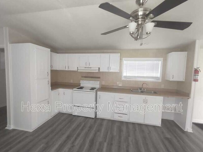 Foto del edificio - 2511 Farm to Market 646 Rd N