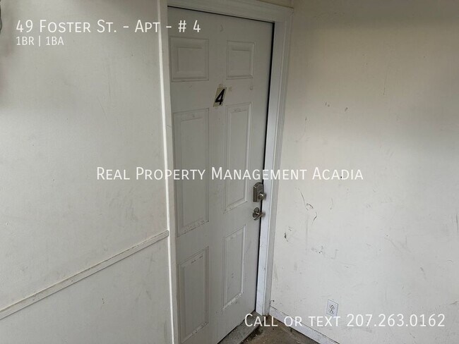 Building Photo - Ground Level 1 Bedroom Apartment - Ellsworth