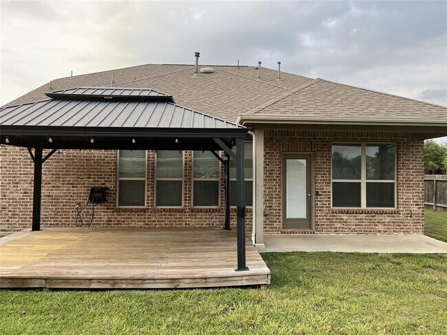 Building Photo - 14618 North Carolina Green Dr