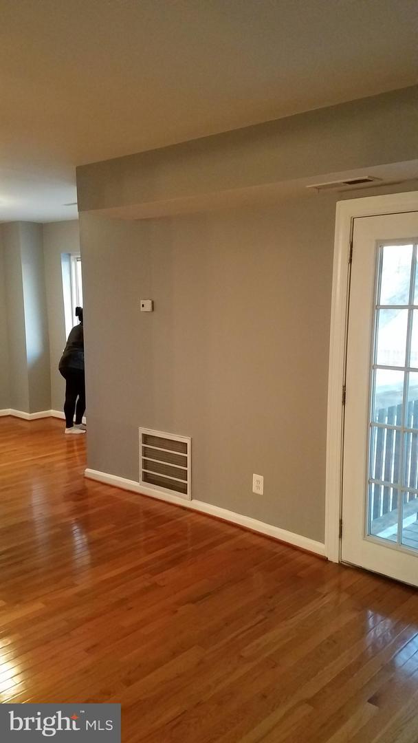 Foto del edificio - 2512 Markham Ln