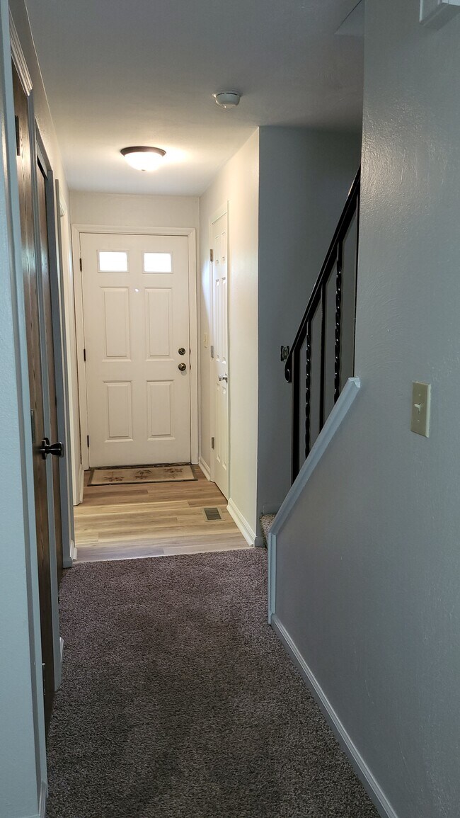 9503 Centerbrook Ct, Washington Township, OH 45458 Townhome Rentals