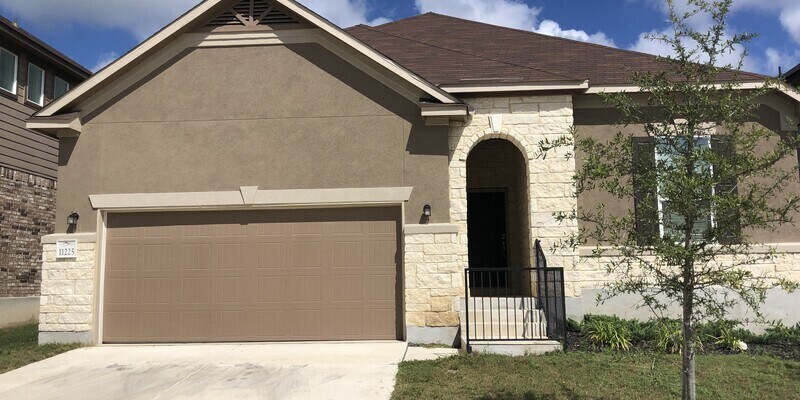 Foto principal - 11225 Hill Top Bend