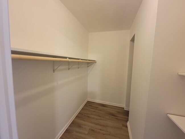 Foto del edificio - 3300 Starlight Dr