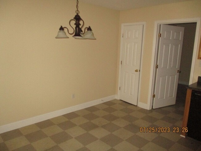 Building Photo - Westcott, 121