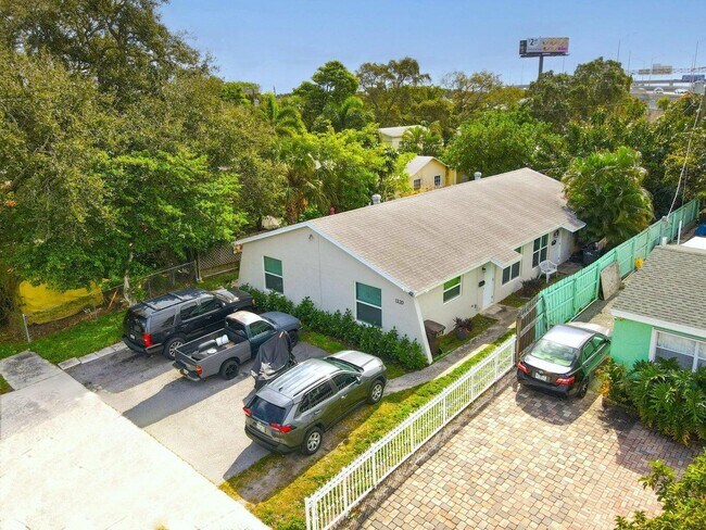 Foto del edificio - 1320 Wellington St