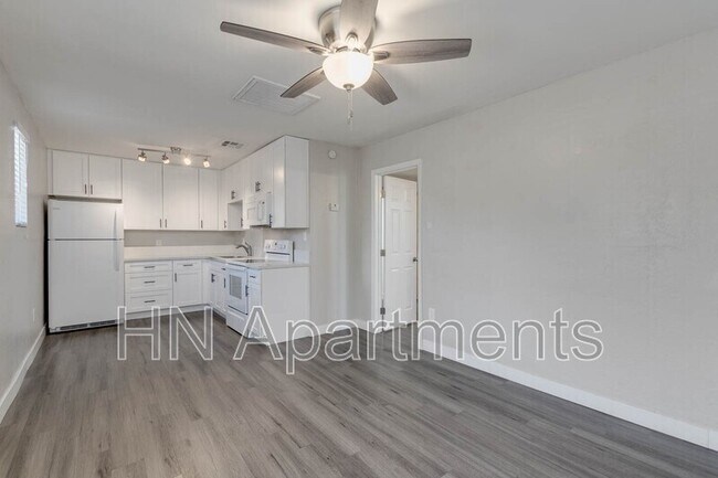 Building Photo - 4249 N 17th St