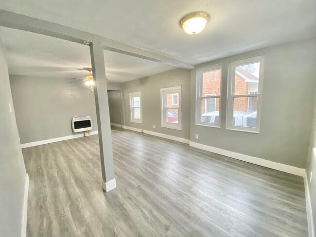 Building Photo - 708 N 17th St
