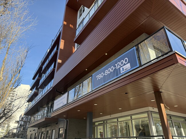 Building Photo - 8615-8108 108 St NW