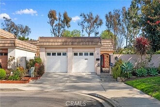 Building Photo - 12 Rockrose Way