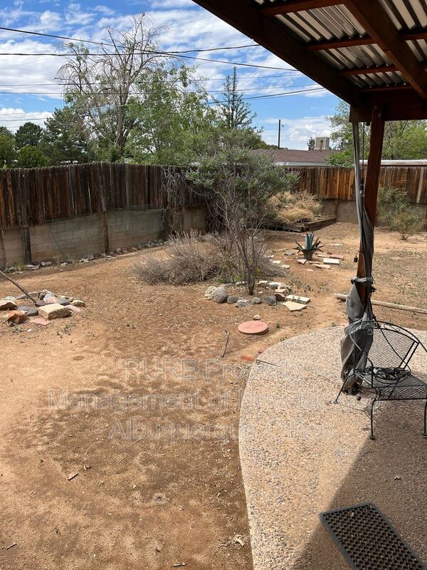 Foto del edificio - 4807 Idlewilde Ln SE