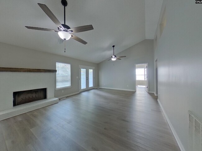 Building Photo - 12 Red Cedar Dr