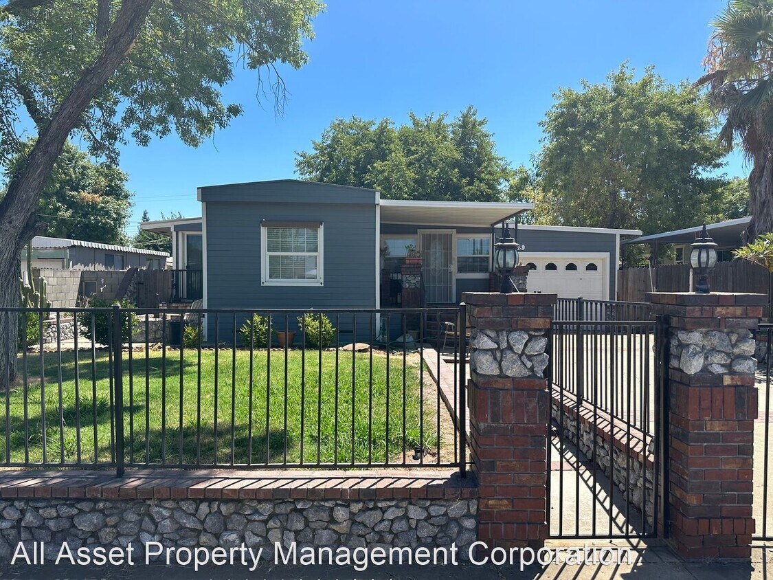 Building Photo - 3 br, 2 bath House - 108 Rinetti Way