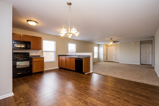 Building Photo - 10714 Gathering Dr
