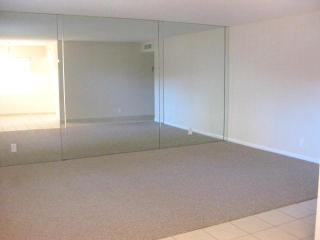 Building Photo - 532 Normandy Ln