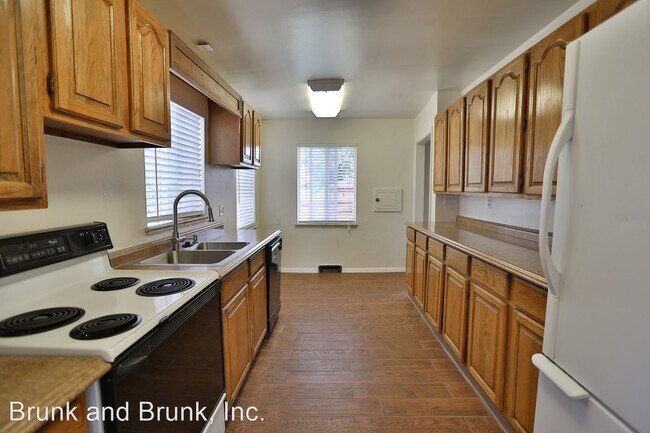 Foto del edificio - 3 br, 2 bath House - 1438 N. Foote Avenue