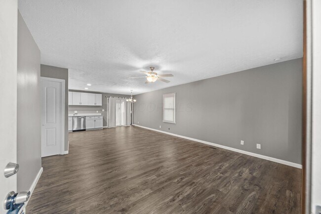 Foto del edificio - 746 Lancaster Ave