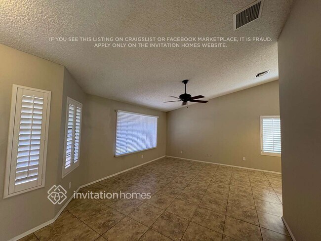 Foto del edificio - 6526 N 69th Dr