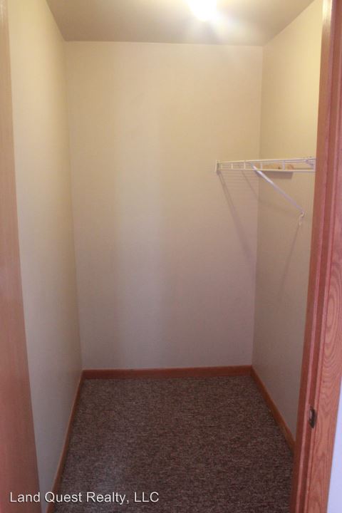 Foto del edificio - 2 br, 1 bath Apartment - 900 Center St.